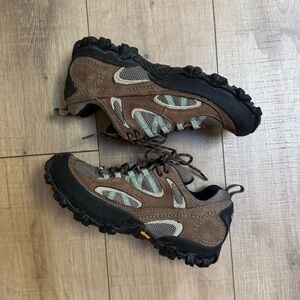 Women’s Patagonia Hiking Shoes Sz 8